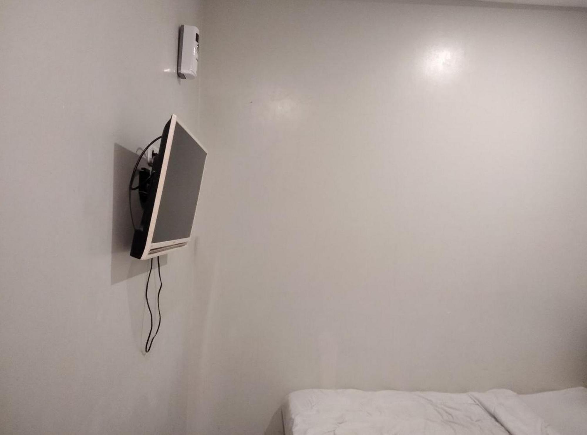 Hotel Gangnam Style Mitra Reddoorz Near Merr