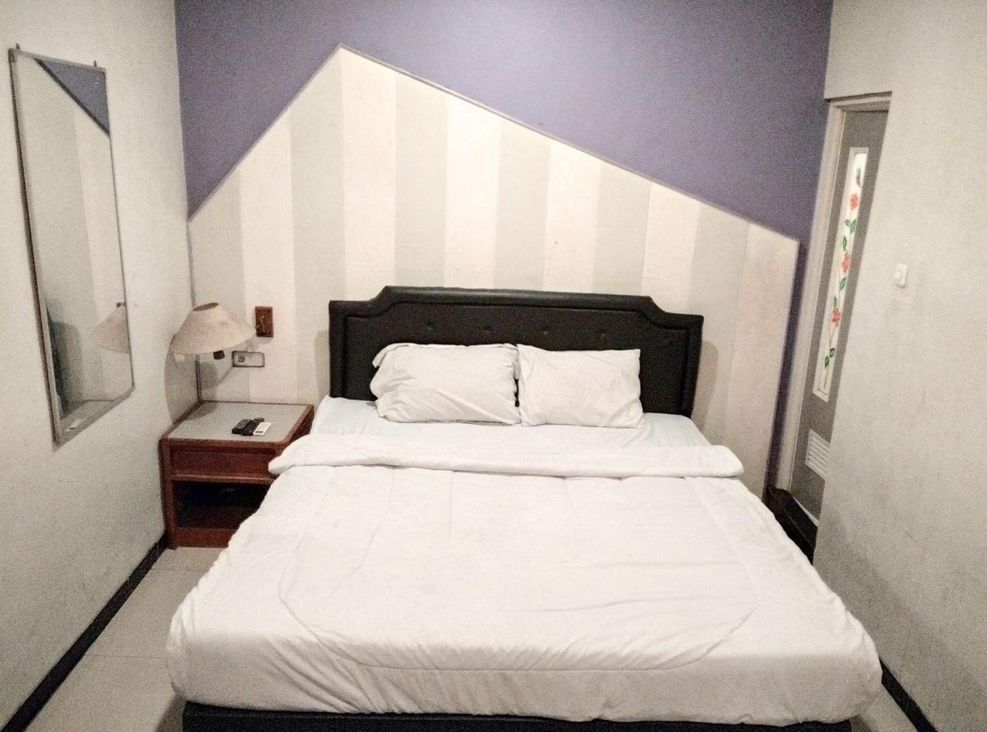 Hotel Gangnam Style Mitra Reddoorz Near Merr 2*